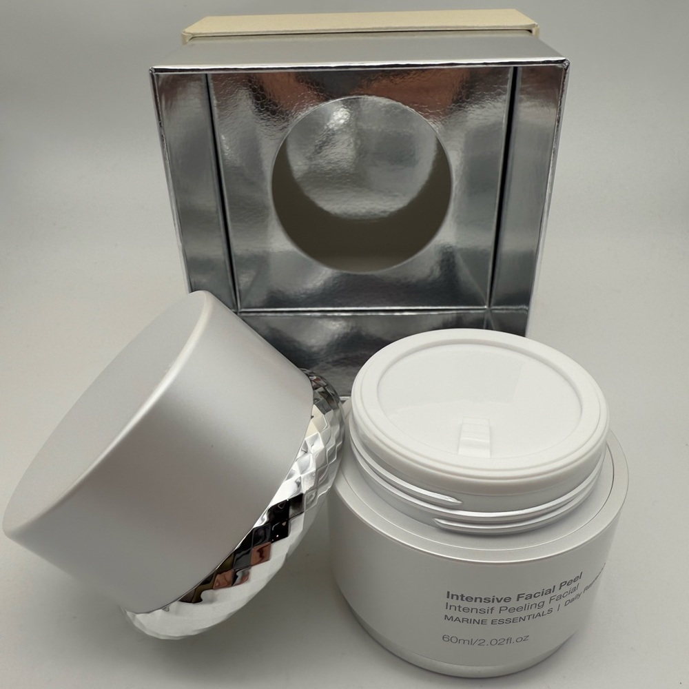 Lavelier Intensive Facial Peel - Skin Rejuvenating Treatment - Picture 5 of 5